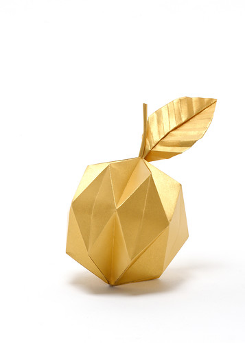 Origami-Apfel, 2014 (©Margarete Schrüfer)